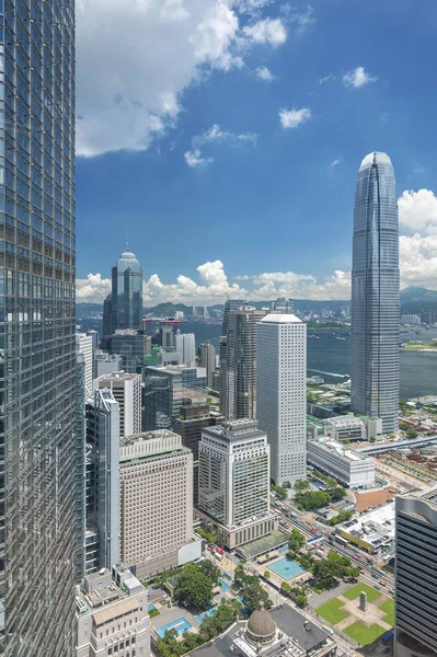 Moderne Wolkenkratzer und Bürogebäude in Hongkong — Stockfoto