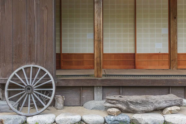 Vecchia casa colonica nel villaggio storico di Shirakawa-go in Giappone — Foto Stock