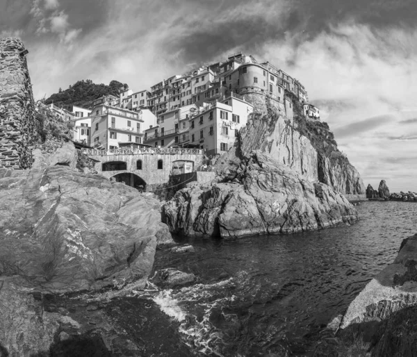 村Manarola Cinque Terre Liguria イタリアの牧歌的な風景 — ストック写真