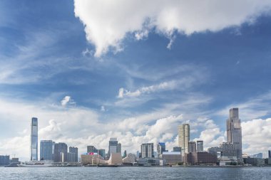 Hong Kong 'lu Victoria Limanı' nın silüeti.