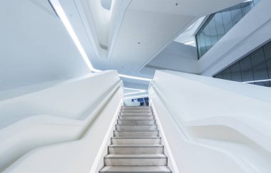fütüristik merdiven. modern iç arka plan