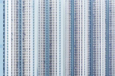 Hong Kong 'da yüksek katlı bir bina.