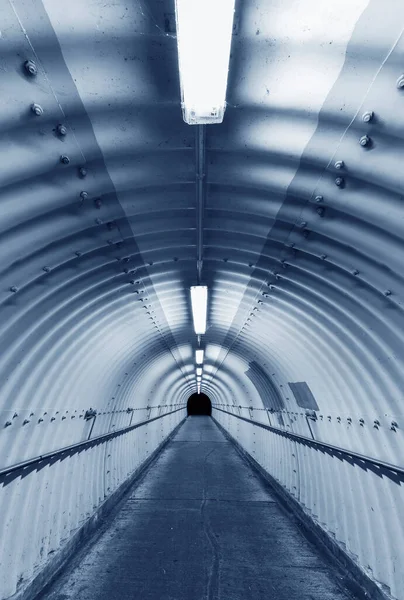 Geceleyin Boş Yaya Tüneli Mimari Soyut Arkaplan — Stok fotoğraf