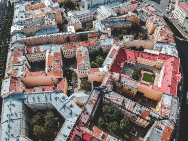 Aerialphoto şehir merkezi, eski evler, bahçeler. St. Petersburg, Rusya. Düz