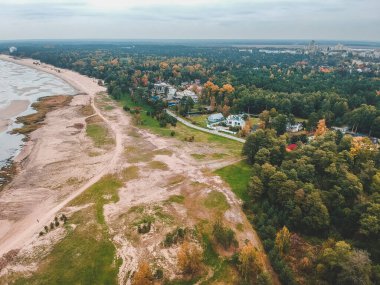 St. Petersburg 'un Aerialphoto banliyöleri. Kır evleri, ormanlar, Baltık Denizi kıyıları.