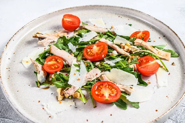 Salada Frango Fresco Com Feta Tomate Nozes Legumes Conceito Alimentação — Fotografia de Stock