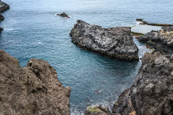 Krajobraz Wybrzeża Wulkanicznego Ocean Atlantycki Wybiórcze Skupienie Los Gigantes Teneryfa — Zdjęcie stockowe