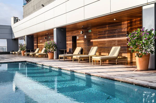 Piscina Azotea Con Hermosa Vista Ciudad Los Rascacielos Hotel Premium — Foto de Stock