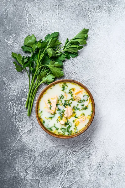 Finnische Fischcremesuppe Mit Lachs Und Kartoffeln Grauer Hintergrund Draufsicht — Stockfoto