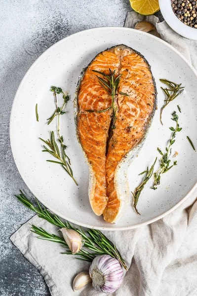 Bistecca Salmone Arrosto Pesce Sano Sfondo Grigio Vista Dall Alto — Foto Stock