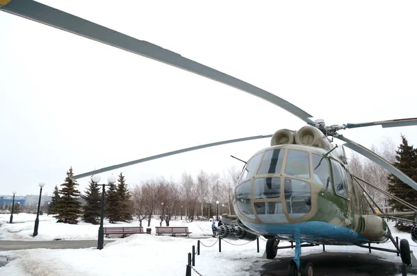 Helicóptero, Parque de la Victoria, Kazán, Rusia —  Fotos de Stock