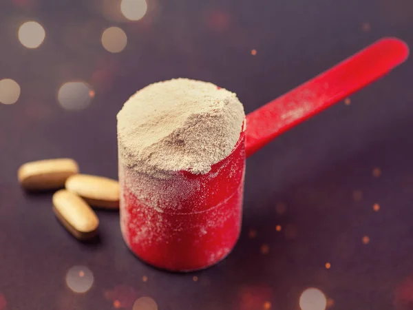 Whey protein scoop — Stock Photo, Image