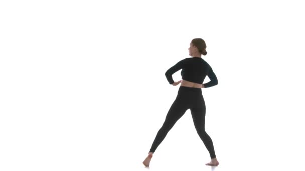 Jovem Bela Mulher Dançarina Preto Short Top Preto Leggings Dança — Vídeo de Stock