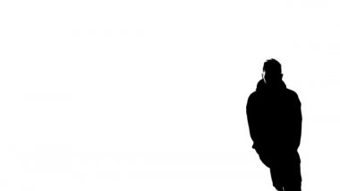 Beyaz arka planda siyah siluet, genç enerjik bir adam hip hop, serbest stil, sokak dansı yapıyor. Orta uzunlukta.