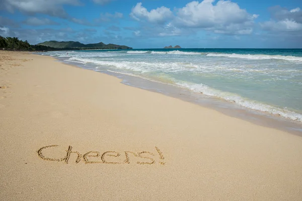 Cheers Written Sand Waimanalo Beach Hawaii Ocean Background — Stock fotografie