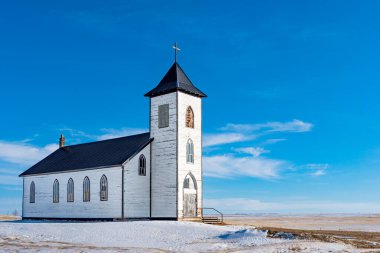 Eski ve terk edilmiş St. Elizabeth Misyonu Roma Katolik Kilisesi Gravelbourg, SK, Kanada