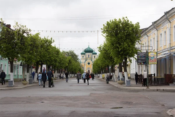 Gatchina, Rusya - 31 Mayıs 2017: Ana cadde.
