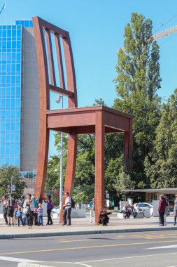 Geneva, İsviçre - 15 Eylül - kırık sandalye