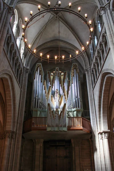 ジュネーブ, スイス - 9 月 14 日 - 教会大聖堂 o の器官 — ストック写真