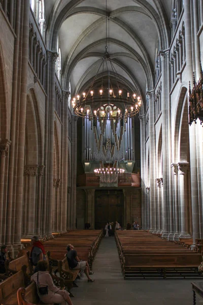 GENEVA, SWITZERLAND - SEPTEMBER 14 - church organ of cathedral o — Stock Photo, Image