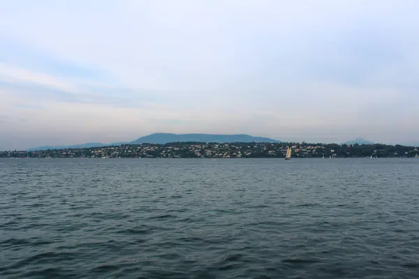 Vela no lago Geneva, Suíça — Fotografia de Stock