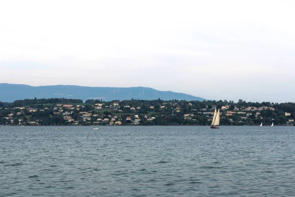 Sailing at geneva lake, switzerland — Stock Photo, Image