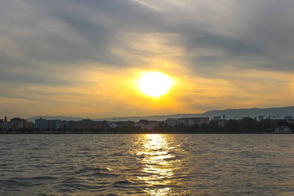 Sunset on lake of Geneva — Stock Photo, Image