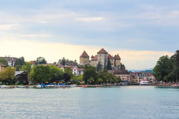 Krásný výhled na město Annecy. — Stock fotografie