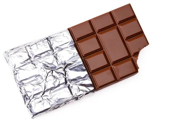 Barra Chocolate Con Leche Mordida Papel Aluminio Aislado Sobre Fondo —  Fotos de Stock