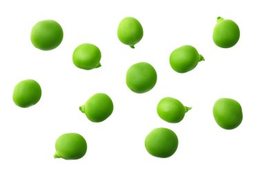 Taze taze bezelyeler beyaz arka planda izole edilmiş. Üst görünüm