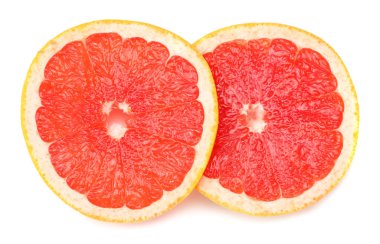 Sağlıklı yemek. Dilimlenmiş greyfurt beyaz arka planda izole edilmiş. en üstteki görünüm