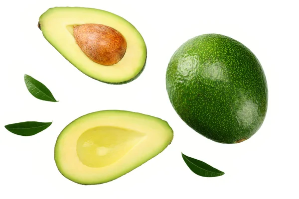 Gesneden Avocado Met Bladeren Geïsoleerd Witte Achtergrond Bovenaanzicht — Stockfoto