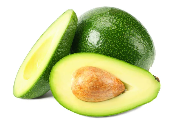 Verse Avocado Met Plakjes Geïsoleerd Een Witte Achtergrond — Stockfoto