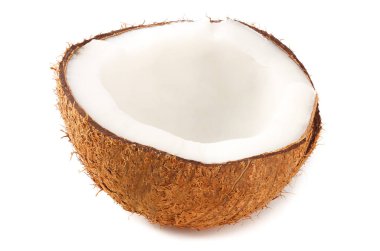 Hindistan cevizinin yarısı beyaz arkaplanda izole.