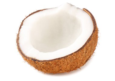 Hindistan cevizinin yarısı beyaz arkaplanda izole.