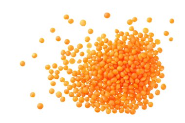 Beyaz arka planda izole edilmiş mercimek. Üst görünüm.