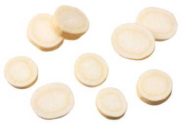 Beyaz arka planda izole edilmiş taze maydanoz kökü. en üstteki görünüm