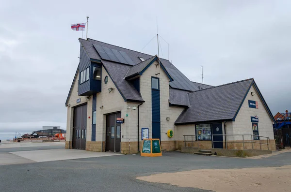 Rhyl RNLI lifeboat station — Stock Photo, Image