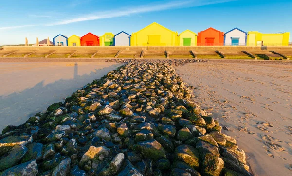Quiosques Coloridos Edifícios Alinham Passeio Marítimo Prestatyn North Wales — Fotografia de Stock