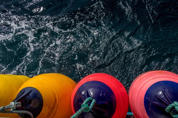 Fenders barco colorido — Fotografia de Stock