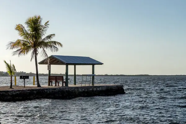 Fishing pier in the tropics — Stock Photo, Image