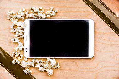 Tablet PC'de öznitelikleri sinema ile ahşap.