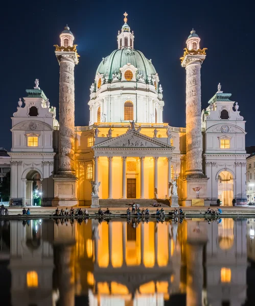 Karlskirche vagy Szent Charless templom — Stock Fotó