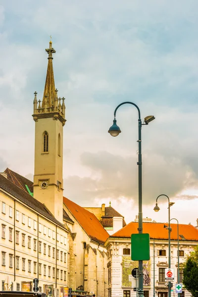 Hermosa foto de viaje de edificios históricos en Viena — Foto de Stock