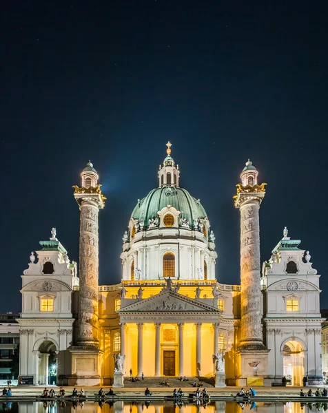 Karlskirche vagy Szent Charless templom — Stock Fotó