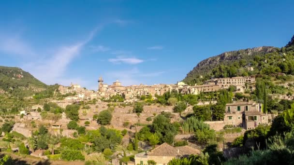 Beautiful view of the small town Valldemossa situated in picturesque mountains on Mallorca, Spain. — Stock Video