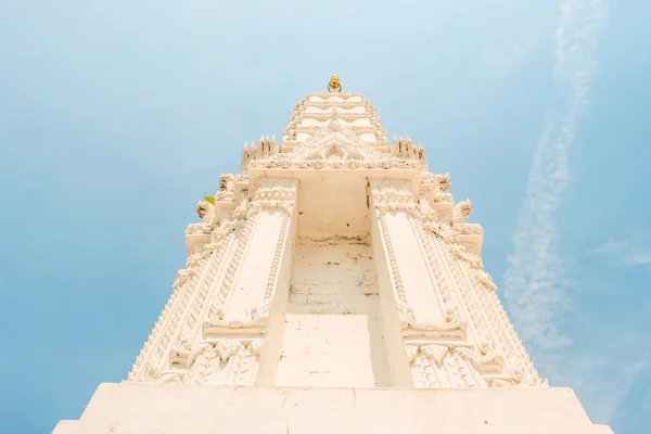 Stupas at Wat Intharawihan temple, Bangkok