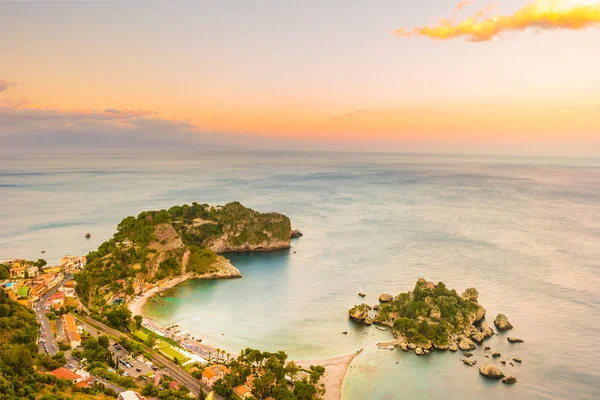 Hermoso paisaje de Taormina, Italia . — Foto de Stock