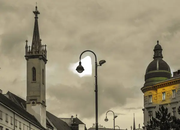 Hermosa foto de viaje de edificios históricos en Viena — Foto de Stock