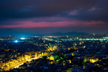 Atina Panorama adlı günbatımı. Güzel cityscape